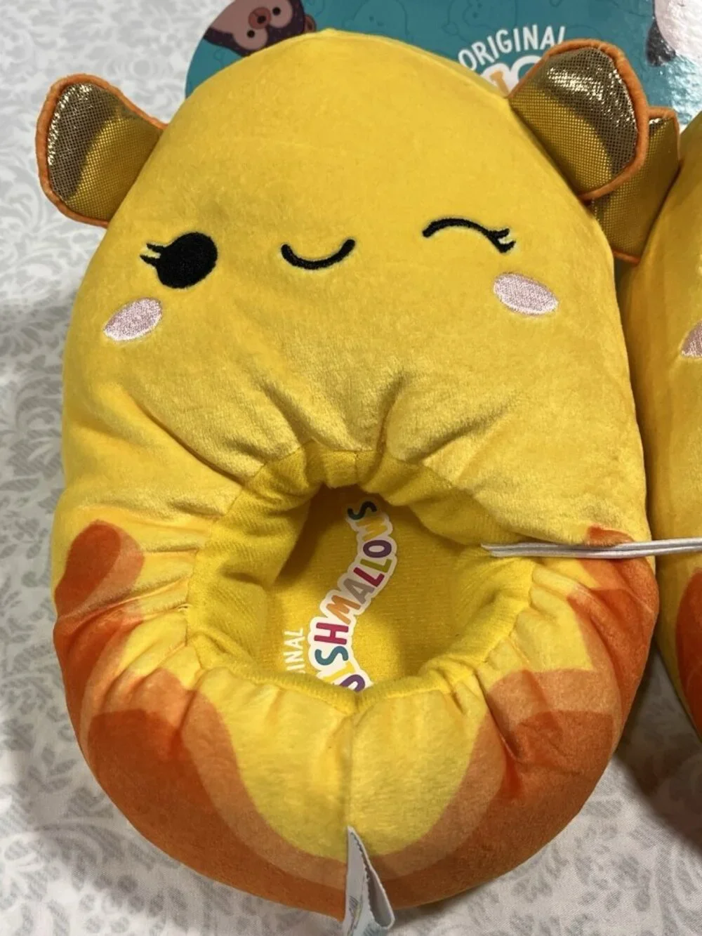 Squishmallow Bijan Dumbo Octopus Slippers Big Kids Size 2-3 KELLYTOY